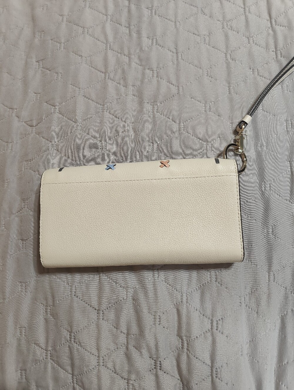 Henri Bendel Cream Embroidered Wristlet Clutch - Picture 3 of 10